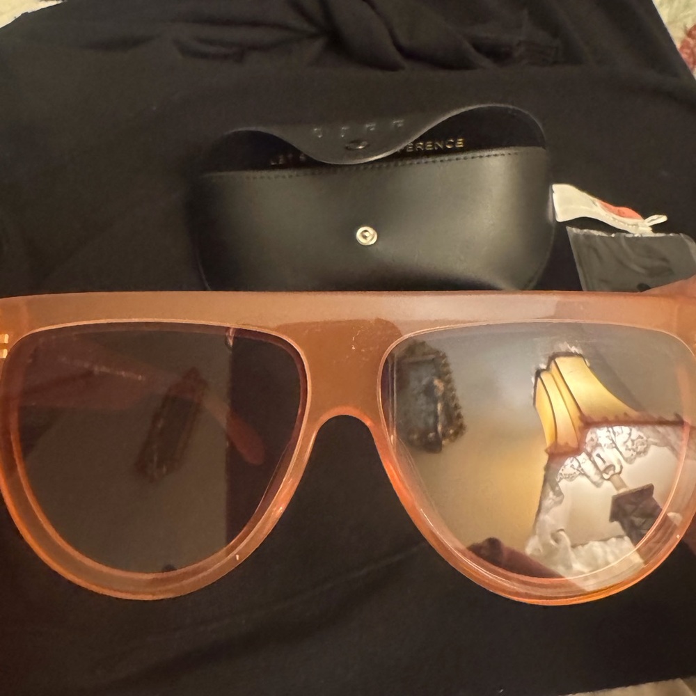 DIFF. SUN. GLASES - Picture 8 of 12